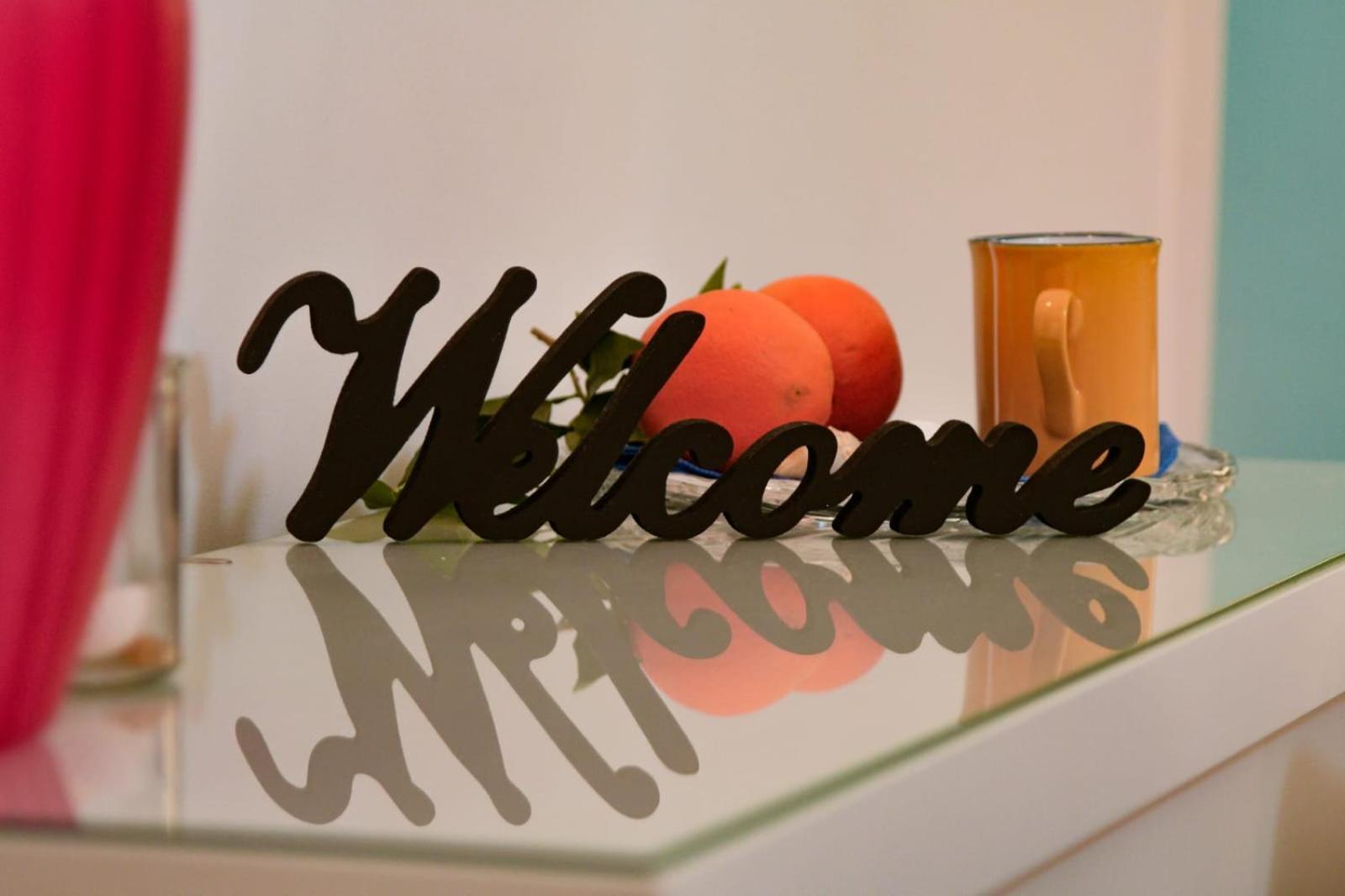 Madre Terra Airport Rooms And Suites Terrasini Bagian luar foto