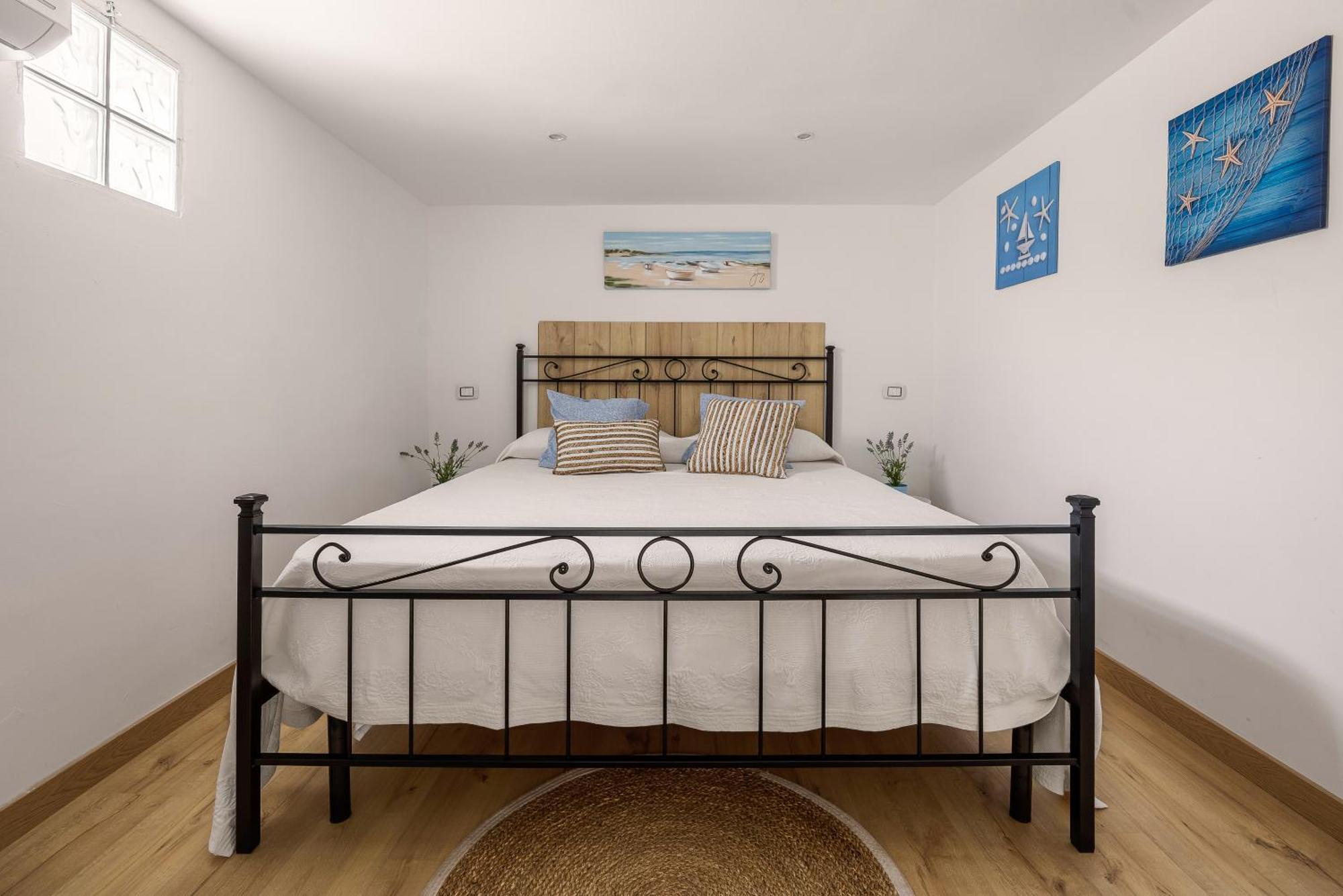 Madre Terra Airport Rooms And Suites Terrasini Bagian luar foto