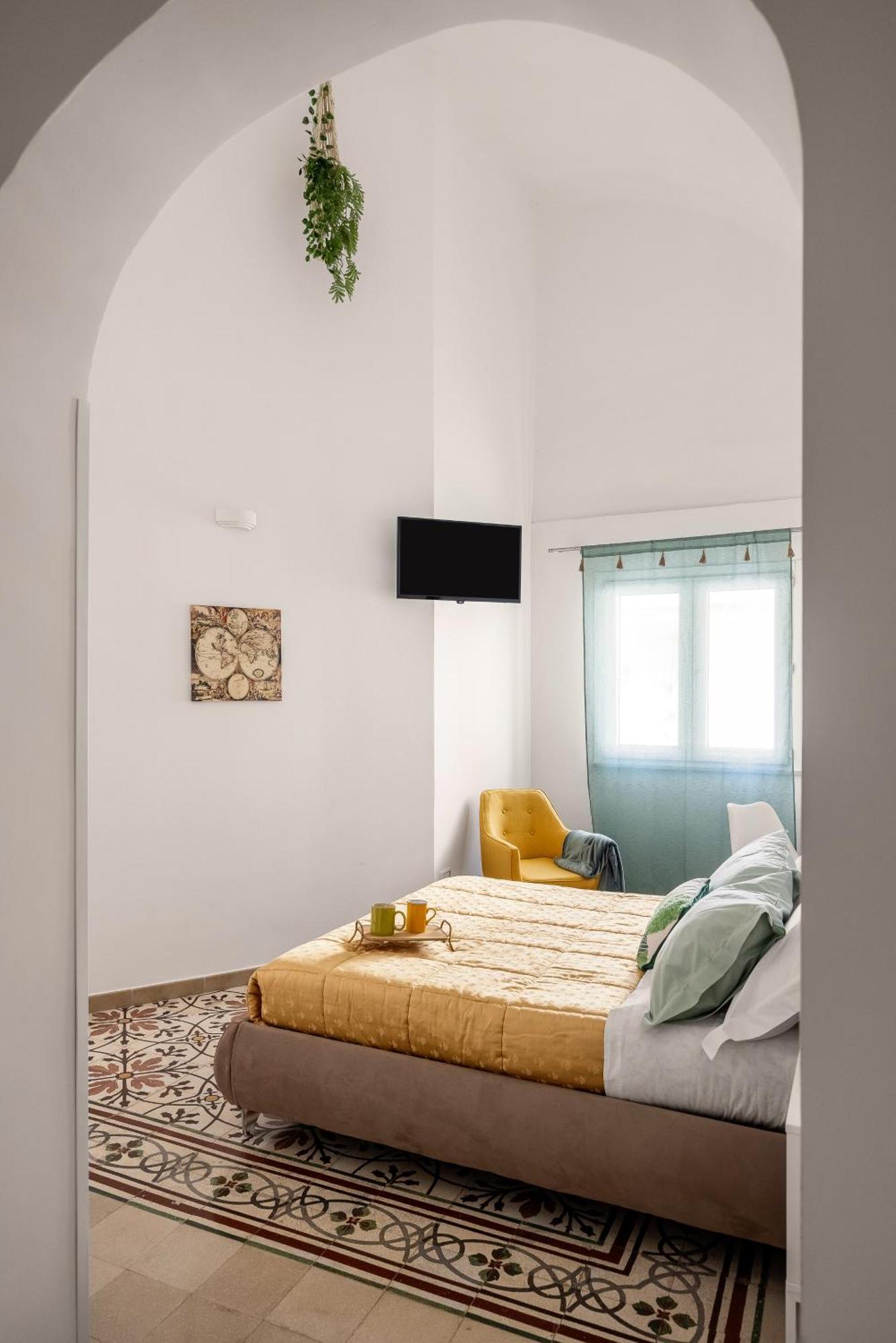 Madre Terra Airport Rooms And Suites Terrasini Bagian luar foto